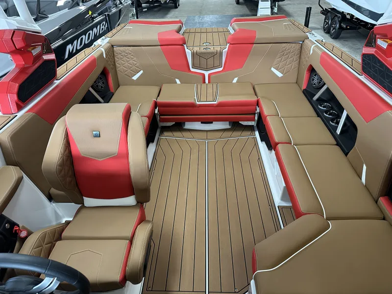 Slide: The Image of Nautique Super Air Nautique GS22 2026 - 6