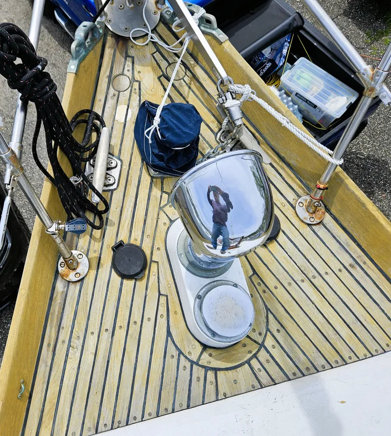 Slide: The Image of Cheoy Lee 41 Offshore Ketch 1977 - 11