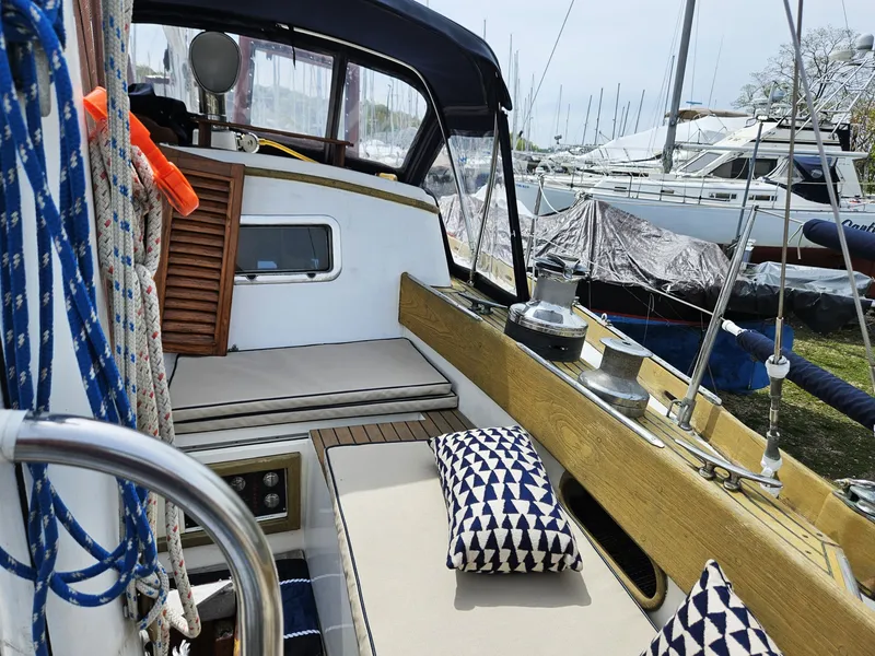 Slide: The Image of Cheoy Lee 41 Offshore Ketch 1977 - 16