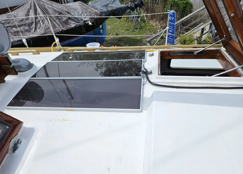 Slide: The Image of Cheoy Lee 41 Offshore Ketch 1977 - 10