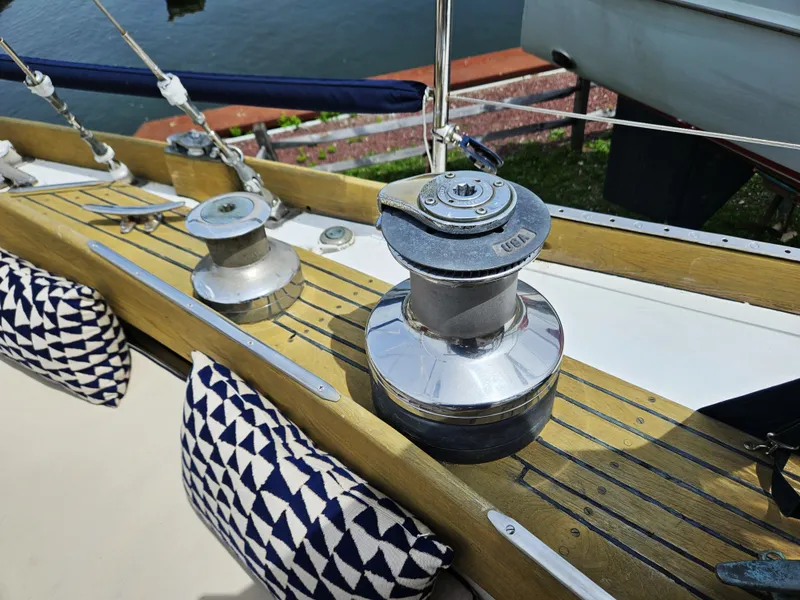 Slide: The Image of Cheoy Lee 41 Offshore Ketch 1977 - 18