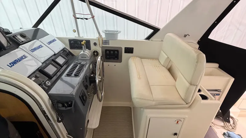 Slide: The Image of Tiara 4300 Open 1999 - 18