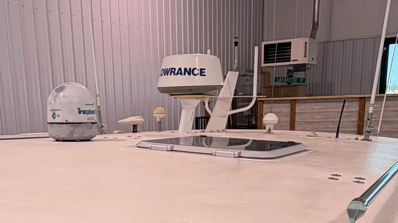 Slide: The Image of Tiara 4300 Open 1999 - 9