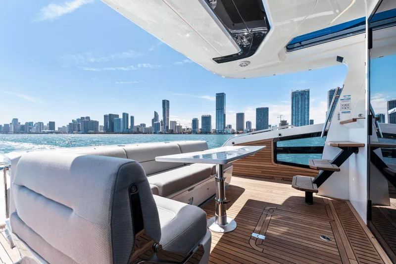 Slide: The Image of Galeon 440 Fly 2025 - 34