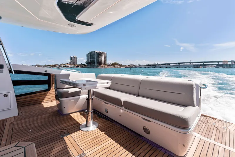 Slide: The Image of Galeon 440 Fly 2025 - 37