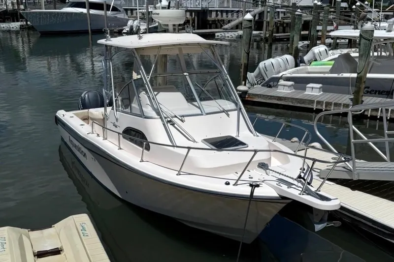 The Image of 2006 Grady-White Sailfish 282 boat docked at a marina. - 0