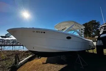 The Image of Robalo R317 Dual Console 2022 - undefined