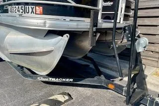 Slide: The Image of 2016 Sun Tracker Party Barge 22 XP3 on trailer, close-up view. - 5