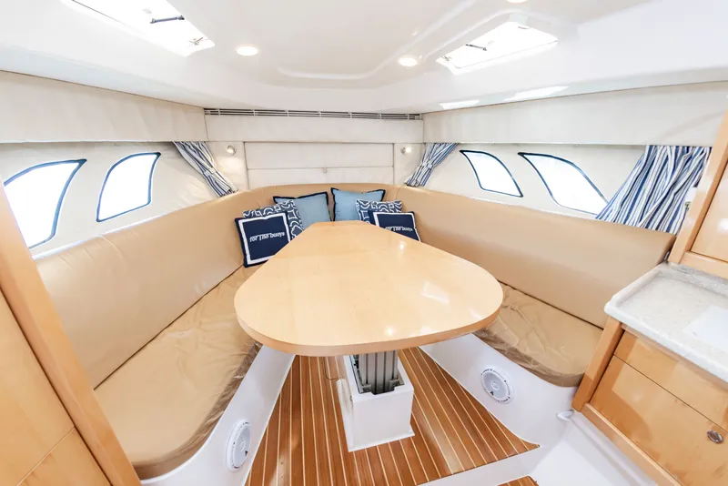 Slide: The Image of Intrepid 475 Sport Yacht 2010 - 34