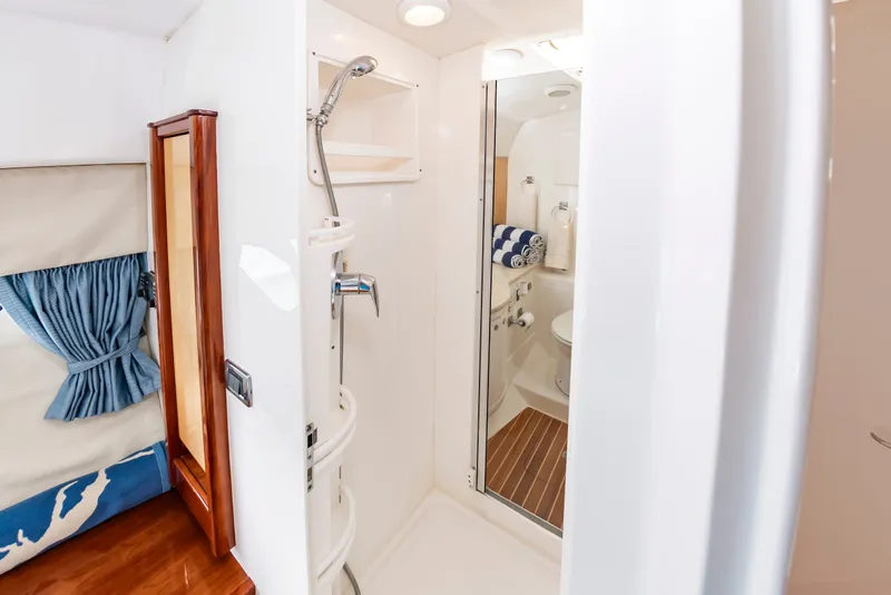 Slide: The Image of Intrepid 475 Sport Yacht 2010 - 43