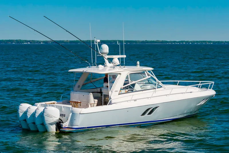 Slide: The Image of Intrepid 475 Sport Yacht 2010 - 55