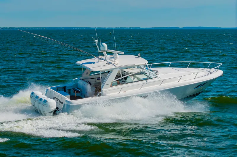 Slide: The Image of Intrepid 475 Sport Yacht 2010 - 64