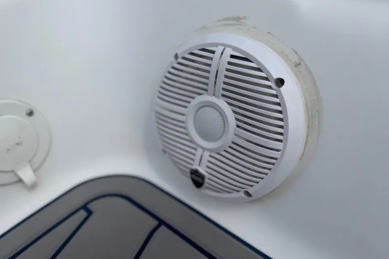 Slide: The Image of Close-up of a speaker on a 2000 Chris Craft 262 Sport Deck boat. - 31