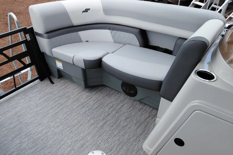 Slide: The Image of Luxurious seating on 2026 Starcraft EXS 1 Q DH boat, featuring modern design and comfort. - 15
