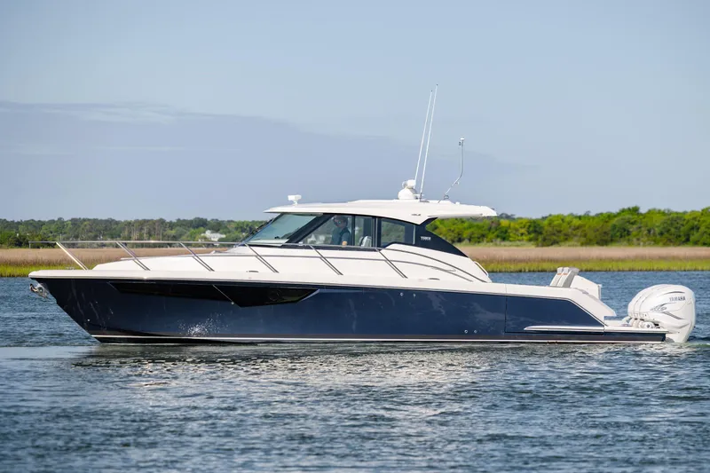 Slide: The Image of Manufacturer Provided Image: Top view of 2022 Tiara Yachts 43 LE luxury boat with triple outboard engines. - 76