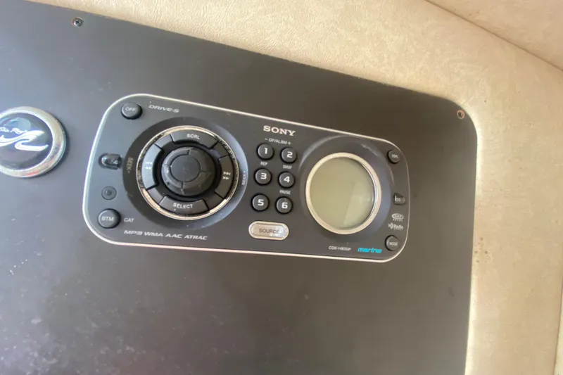 Slide: The Image of Sony marine stereo system  - 22