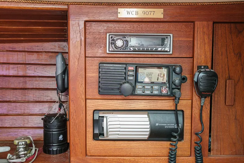 Slide: The Image of 1970 Morgan 42 MKI yacht radio and communication equipment panel. - 48