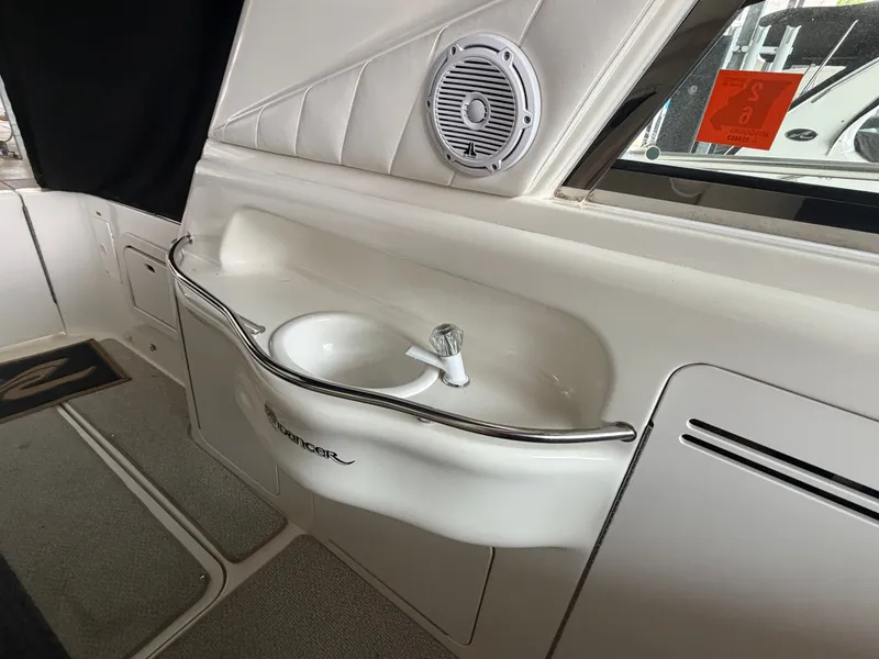 Slide: The Image of Sea Ray 40 Sundancer 1999 - 15