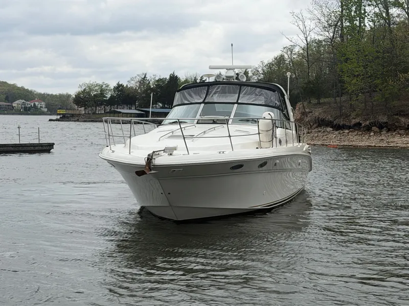 Slide: The Image of Sea Ray 40 Sundancer 1999 - 7