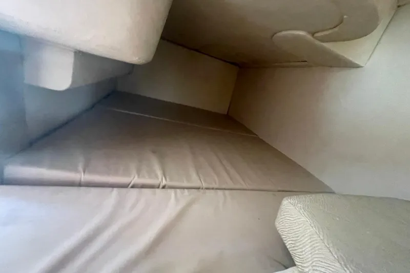 Slide: The Image of Interior cabin view of a 2008 Sea Ray Sundancer 280 boat. - 47