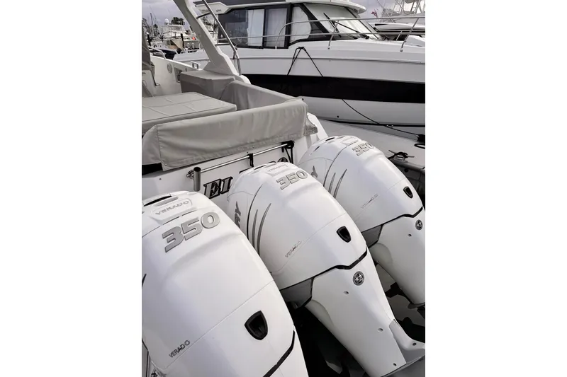 Slide: The Image of Azimut Verve 40 yacht with triple 350 horsepower outboard engines, 2020 model. - 25