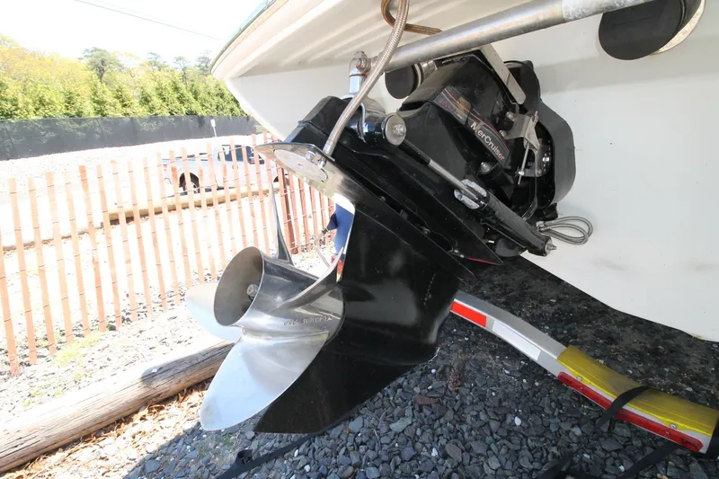 Slide: The Image of 2006 Formula 292 FASTech boat propeller and drive system close-up. - 19