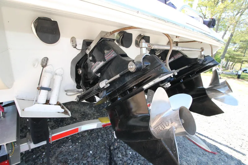 Slide: The Image of 2006 Formula 292 FASTech boat with dual MerCruiser Bravo One outdrives. - 20