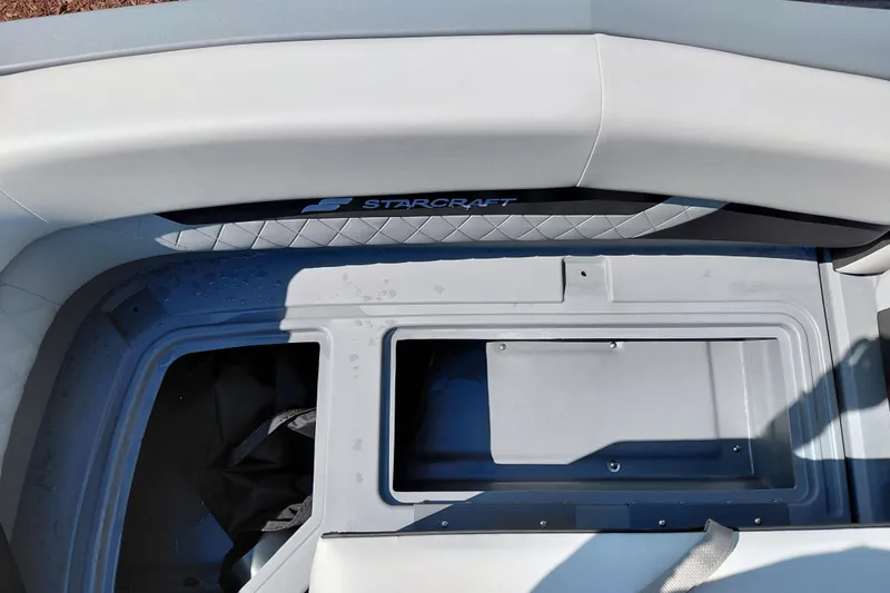 Slide: The Image of Interior of Starcraft VX 24 Q DH boat, model year 2026. - 39