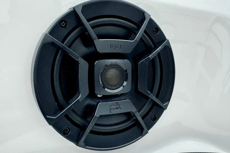 Slide: The Image of Close-up of a speaker on a 2025 Yamaha Boats AR195. - 21