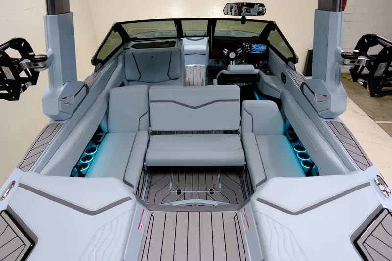 Slide: The Image of Nautique G23 2026 - 12
