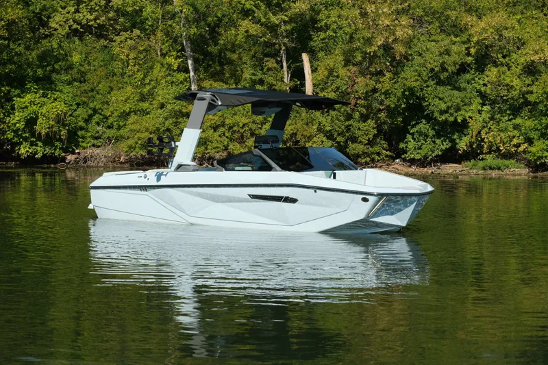 Slide: The Image of Nautique G23 2026 - 25