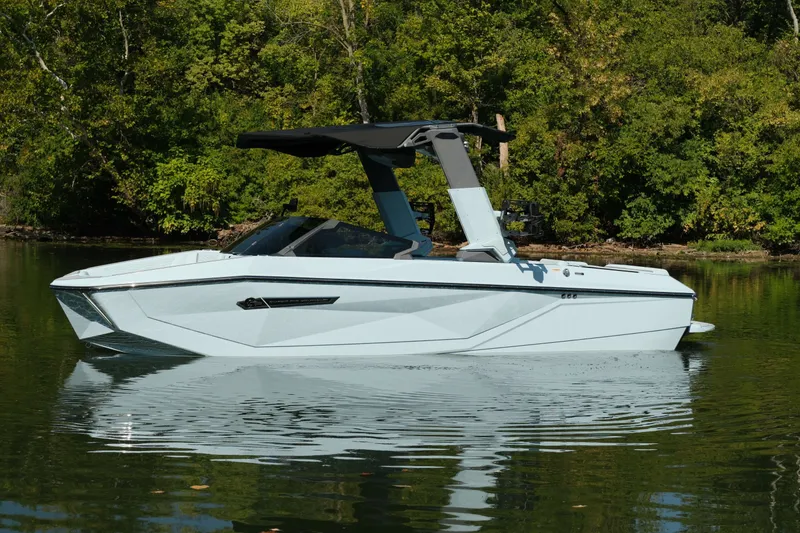 Slide: The Image of Nautique G23 2026 - 28