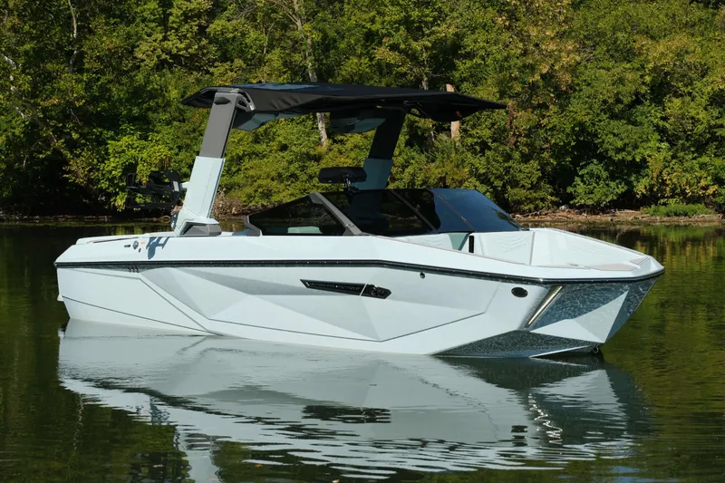 Slide: The Image of Nautique G23 2026 - 29