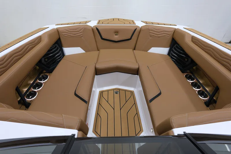 Slide: The Image of Nautique G23 2026 - 15
