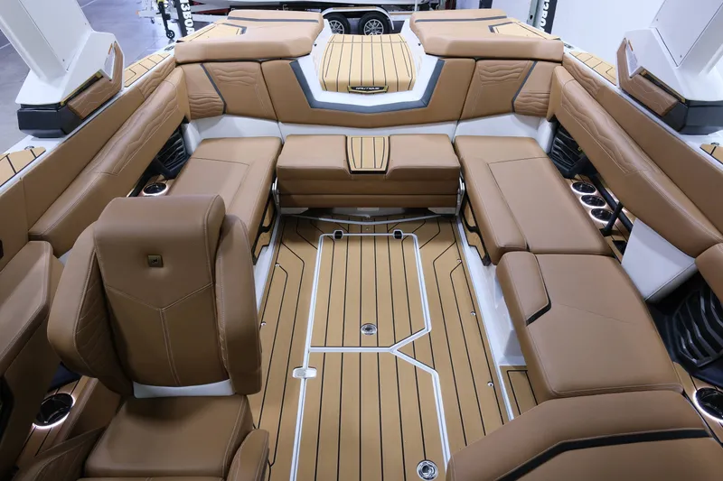 Slide: The Image of Nautique G23 2026 - 16