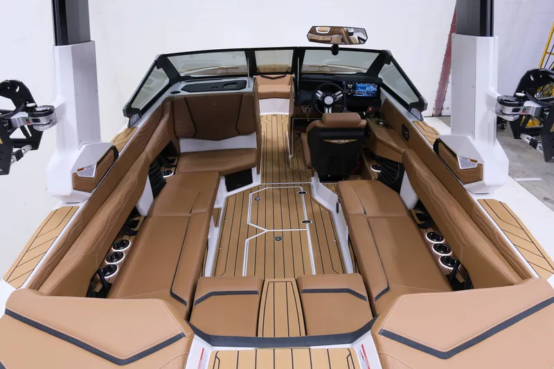 Slide: The Image of Nautique G23 2026 - 8