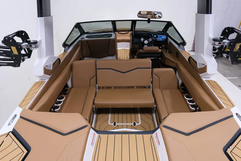 Slide: The Image of Nautique G23 2026 - 9