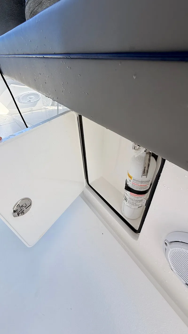 Slide: The Image of Valhalla Boatworks V33 2026 with fire extinguisher compartment. - 20