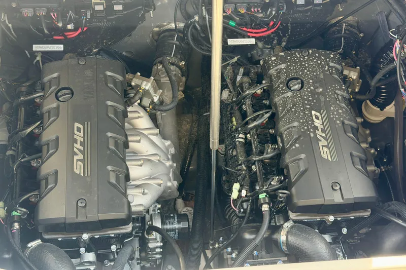Slide: The Image of Twin engines of a 2026 Yamaha Boats 255 FSH Sport H, showcasing SVHO technology. - 32