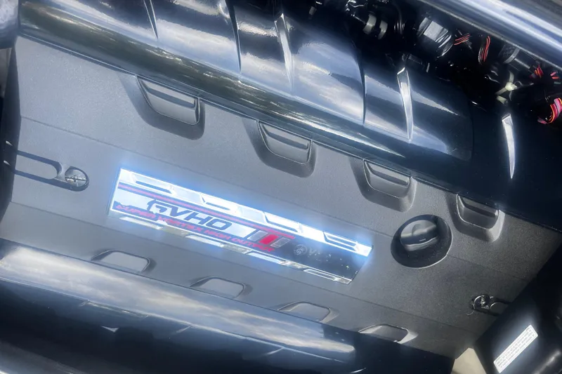 Slide: The Image of Engine of 2016 Yamaha WaveRunner FX Cruiser SVHO, showcasing SVHO branding. - 20