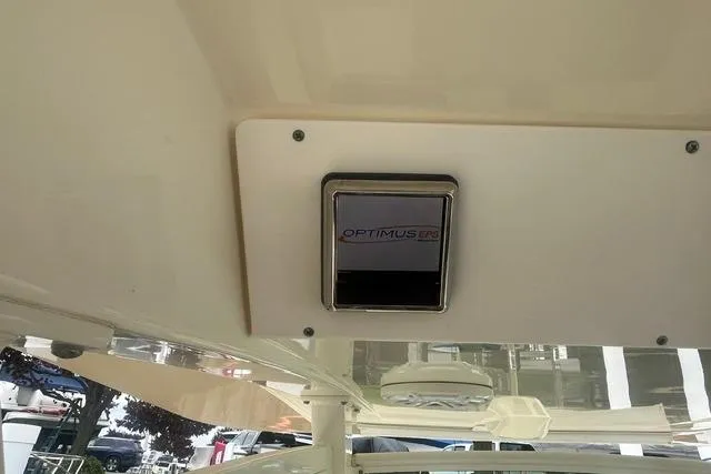 Slide: The Image of 2017 Scout 320 LXF boat interior with Optimus ER control panel. - 45