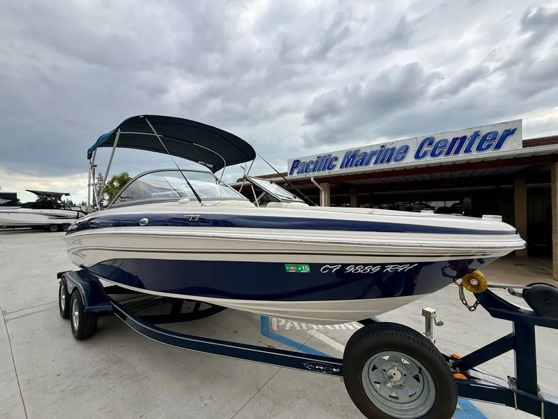 Slide: The Image of 2006 Tracker Tahoe Q6 SF boat at Pacific Marine Center. - 8