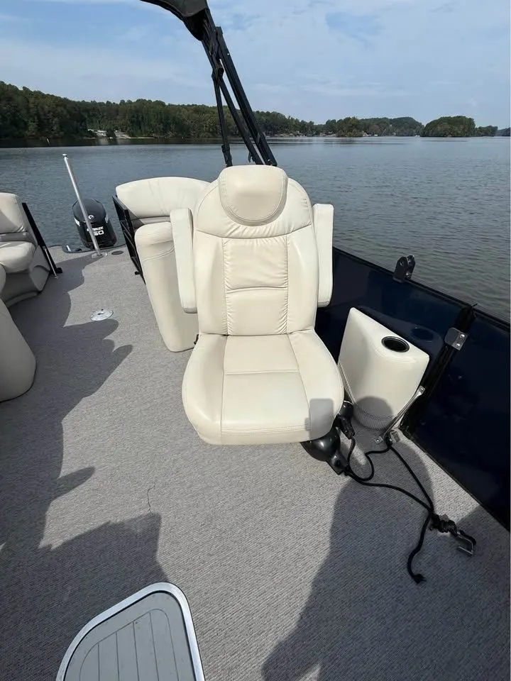 Slide: The Image of Starcraft SLS-3 boat seat on calm water, 2018 model. - 3