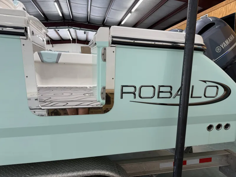 Slide: The Image of Robalo R250 Center Console 2023 - 12