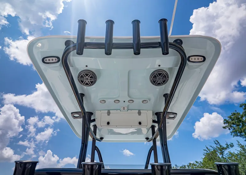 Slide: The Image of Sea Hunt Ultra 229 2026 boat roof with speakers and mounts. - 13