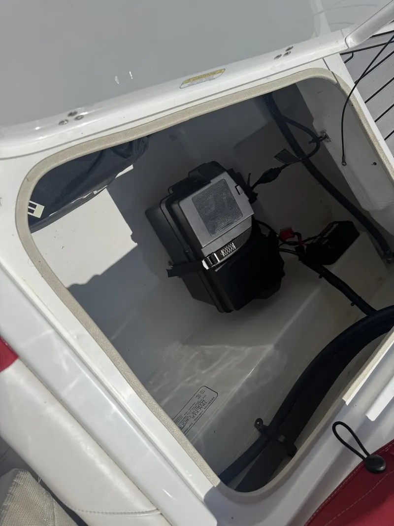 Slide: The Image of Tahoe 450 TF 2017 - 11