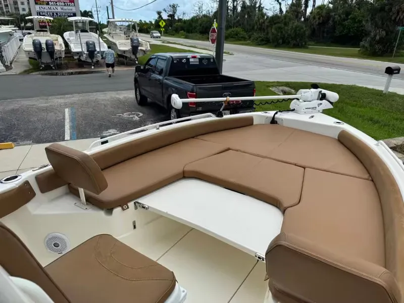Slide: The Image of Skeeter SX2550 Family 2021 - 10