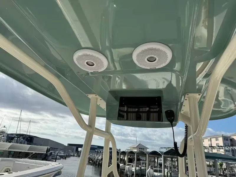 Slide: The Image of Skeeter SX2550 Family 2021 - 6