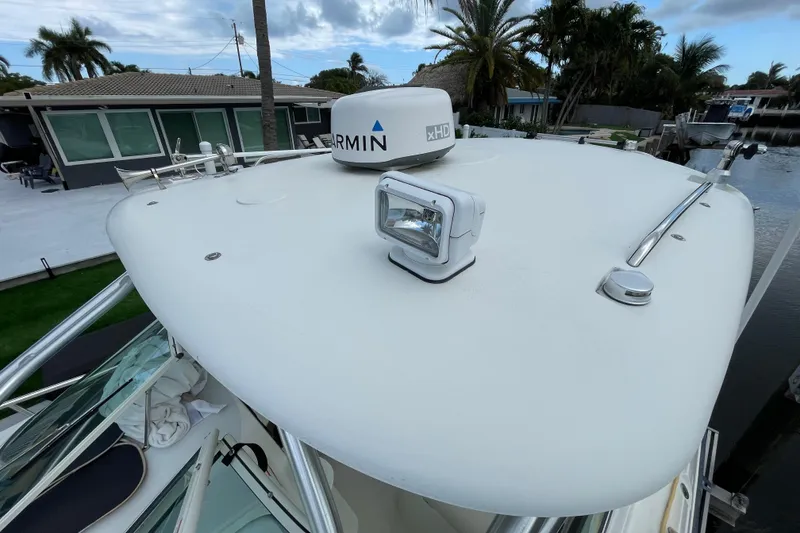 Slide: The Image of 2006 Hydra-Sports Vector 2900 VX boat with Garmin radar and spotlight on deck. - 26