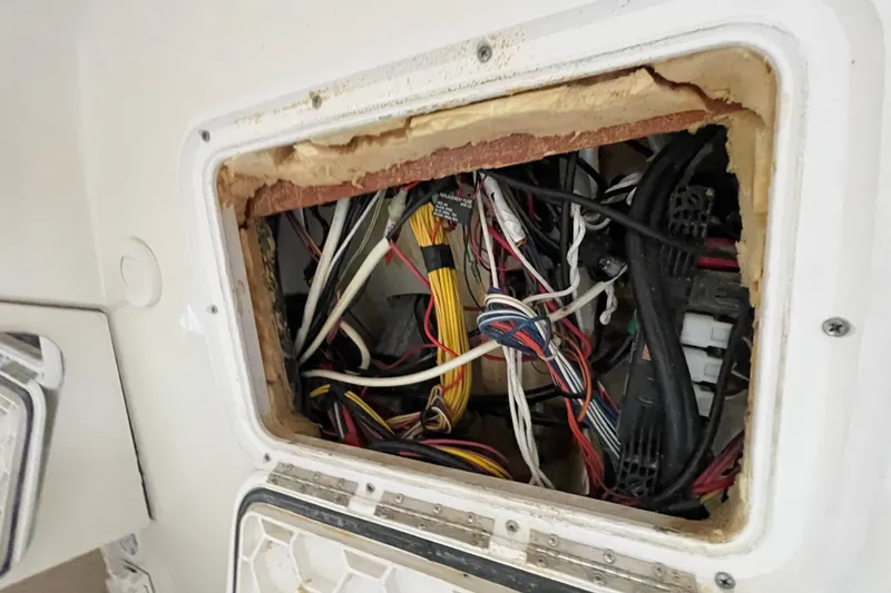 Slide: The Image of Electrical wiring inside a 2006 Hydra-Sports Vector 2900 VX boat compartment. - 42